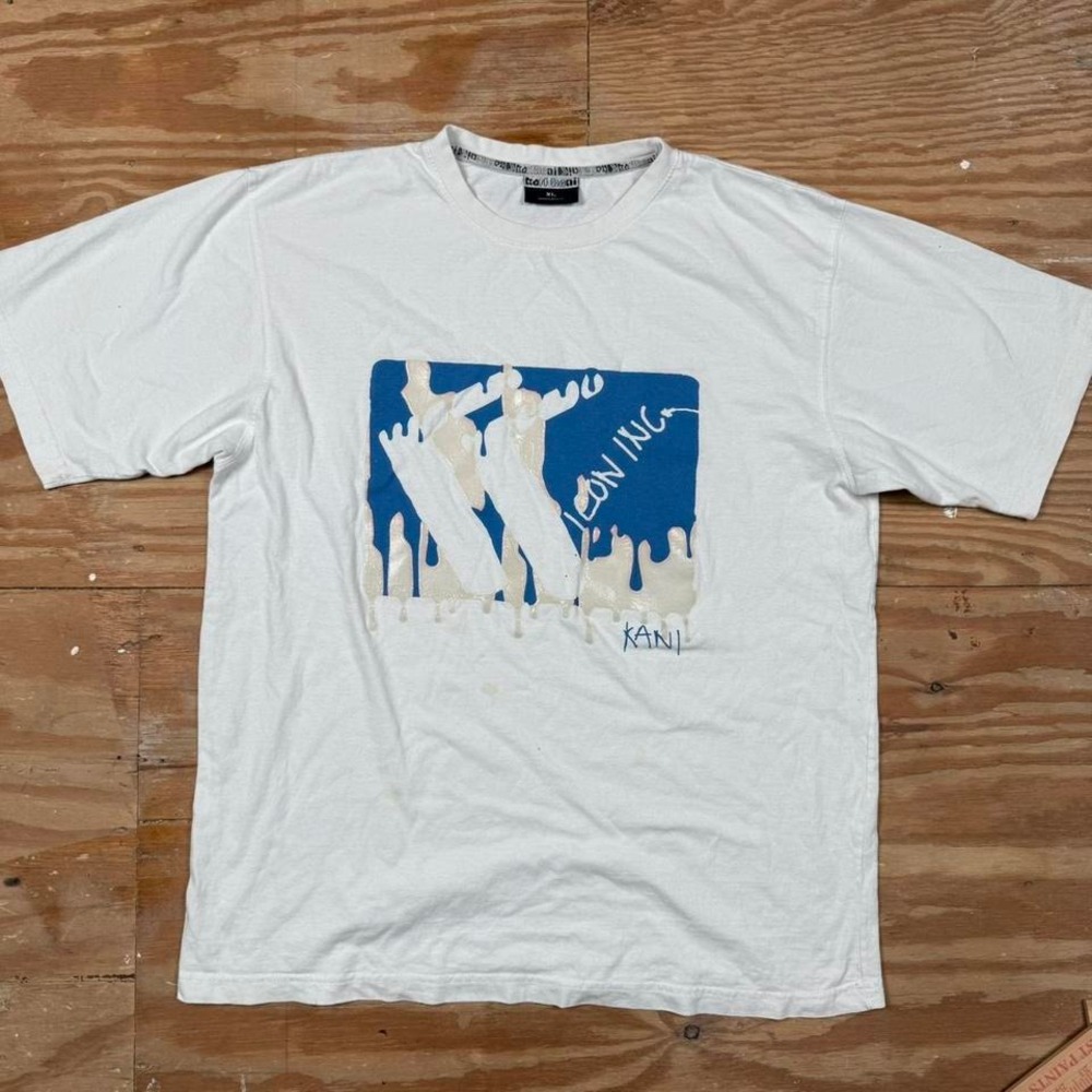 white karl kani graphic tee